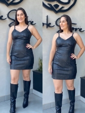 Vestido em courino de alça - Preto